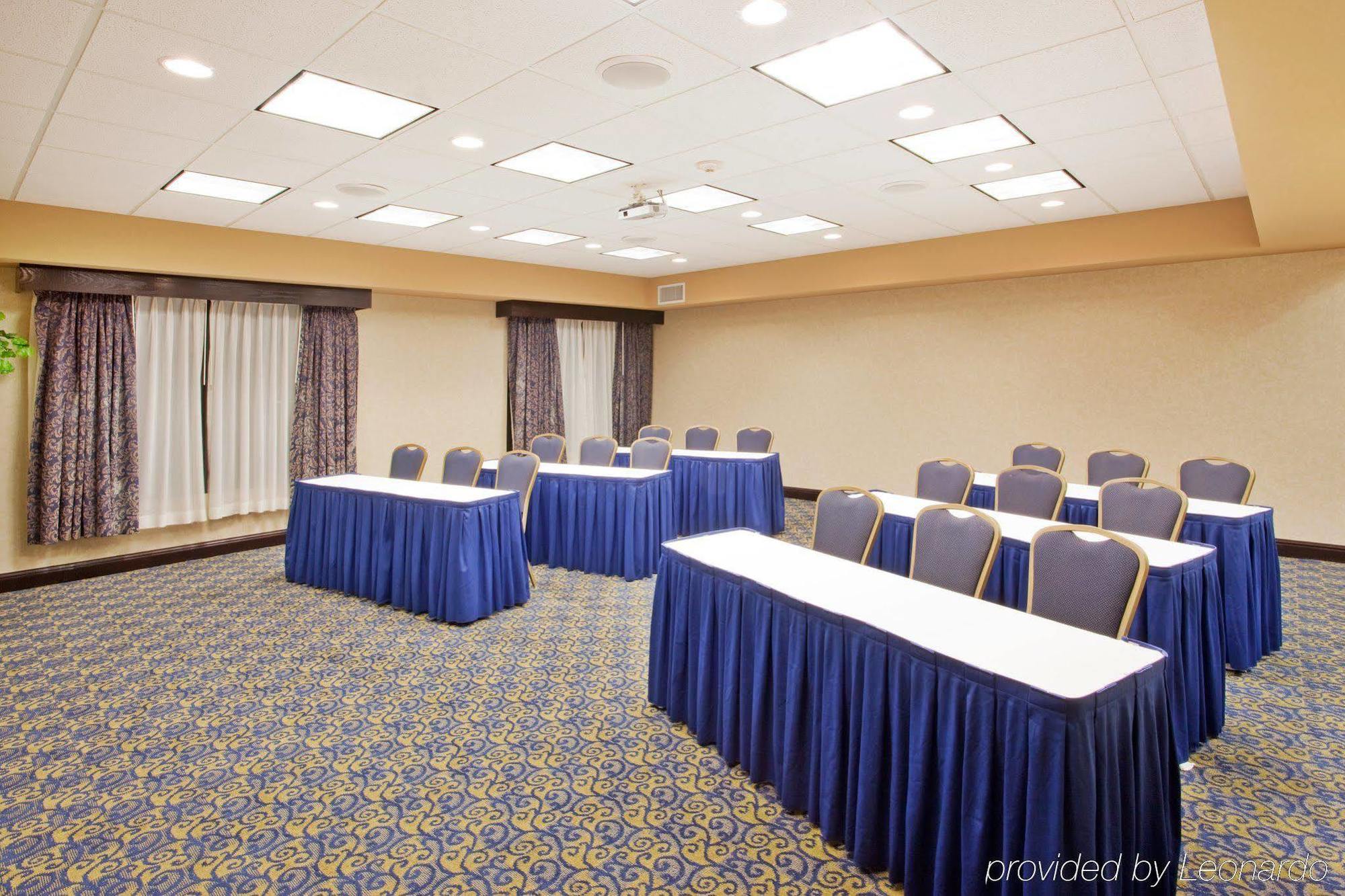 Holiday Inn Express & Suites Atlanta Perimeter Mall Hotel, An Ihg Hotel Sandy Springs Facilities photo