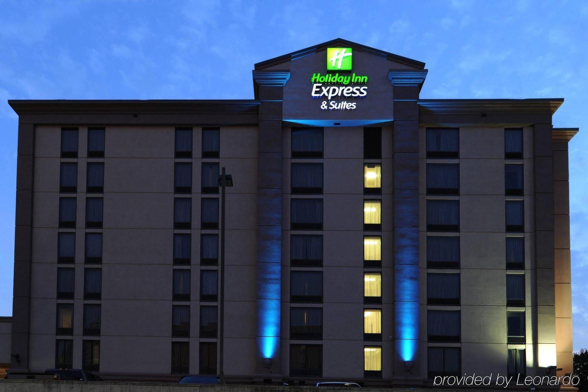 Holiday Inn Express & Suites Atlanta Perimeter Mall Hotel, An Ihg Hotel Sandy Springs Exterior photo